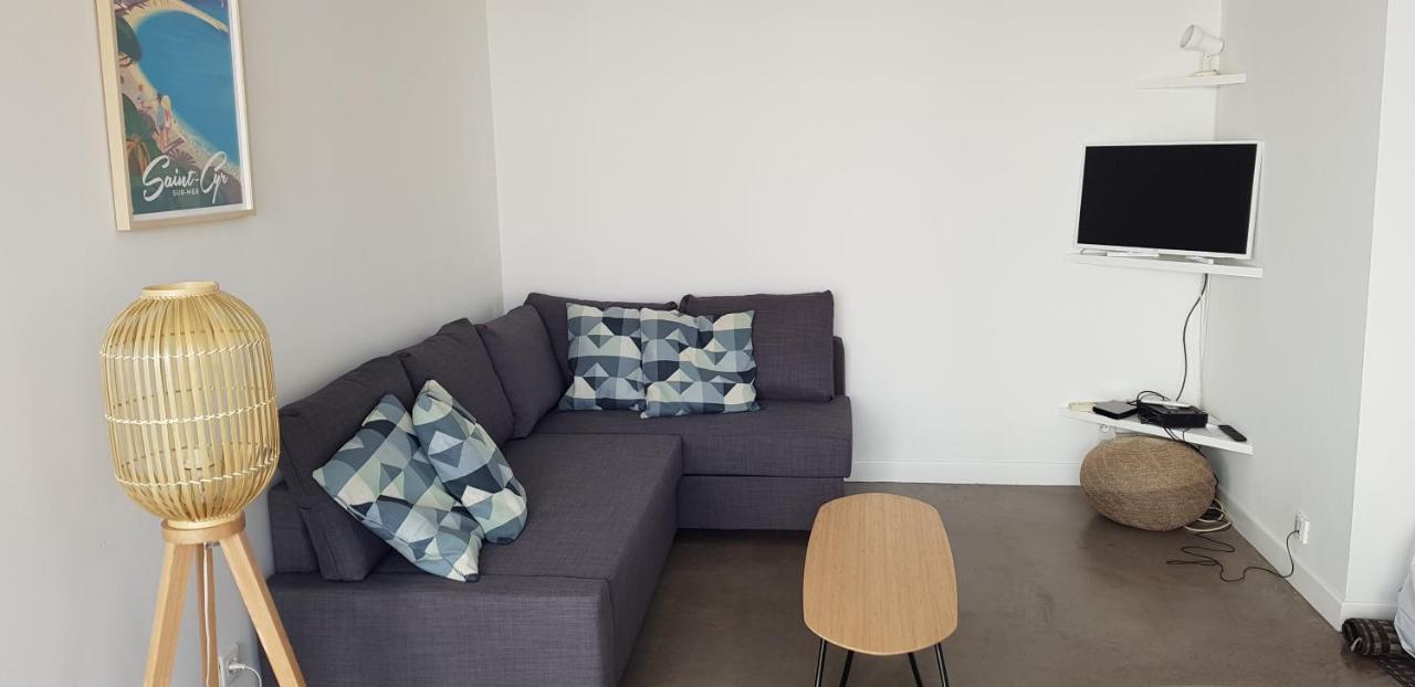 Les Pieds dans l'Ô - Appartement 50m2 Front de mer Saint-Cyr-sur-Mer Exterior foto